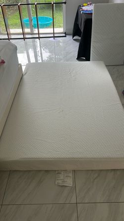 Full size 10 inch mattress