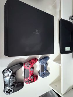 PS4 PRO