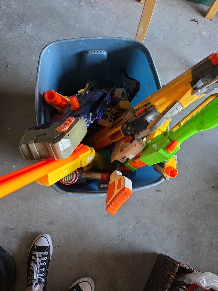 Nerf fect Guns