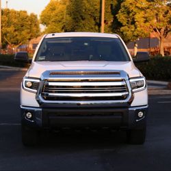 Spec-D Projector Headlights Toyota Tundra (14-21) w/ C-Bar LED Turn Signal Lights