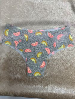 Calzones Victoria Secret for Sale in Bell Gardens, CA - OfferUp