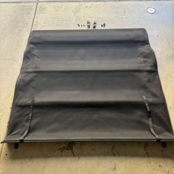 Jeep  Gladiator Tonneau Cover