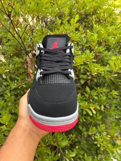 Jordan 4s breds size 10 and size 8/5 available right now