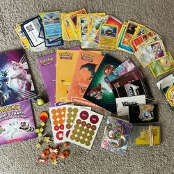 Mix Of Pokémon Items 
