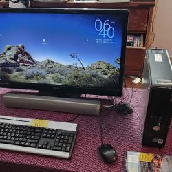 Home/Office Computer With 32" Display and Soundbar