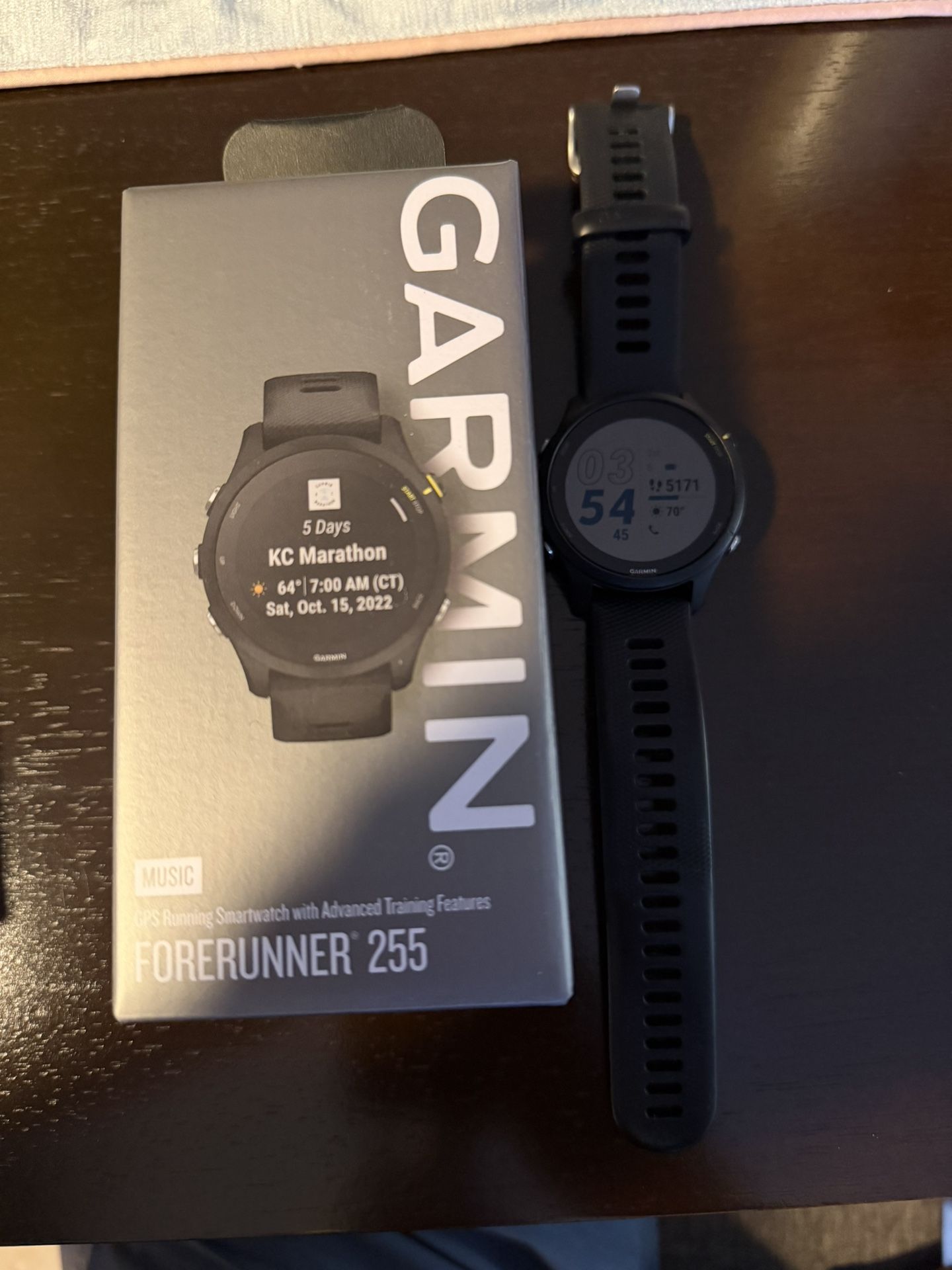 GARMIN FORERUNNER 255 Music