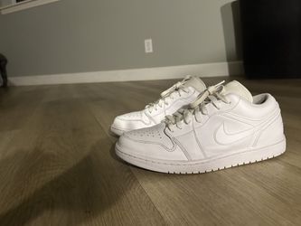Air Jordan 1 Low Triple White