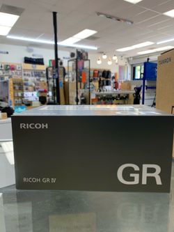 Ricoh GRIV