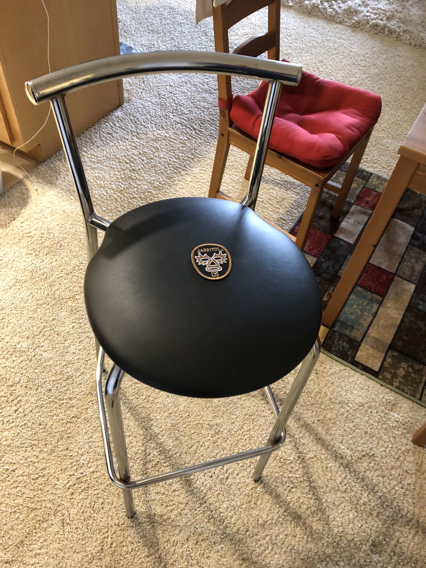 Simple Elegant Bar Stool Now for Only $25!! Free Delivery Possible near Downtown LA!
