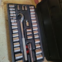 assortment of screws, bolts, nuts, and washers