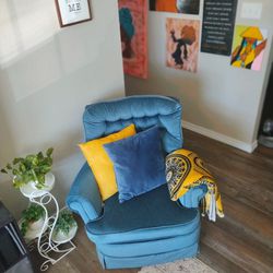 Vintage Blue Sofa Chair