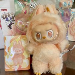 Labubu Big Into Energy Happiness