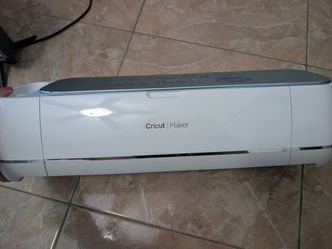 Cricut Machine + 2 Heat Presses + Supplies