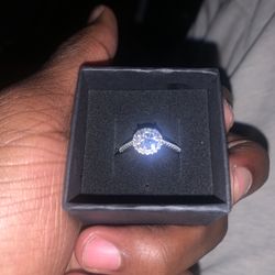 1CT Moissanite Engagement Ring – VVS Clarity – 925 Sterling Silver – Passes Diamond Tester