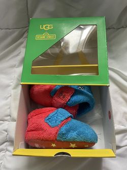 Ugg X Sesame Friends Bixbee in Blue Red sz4/5C
