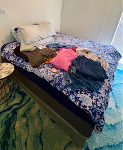 Queen size bed