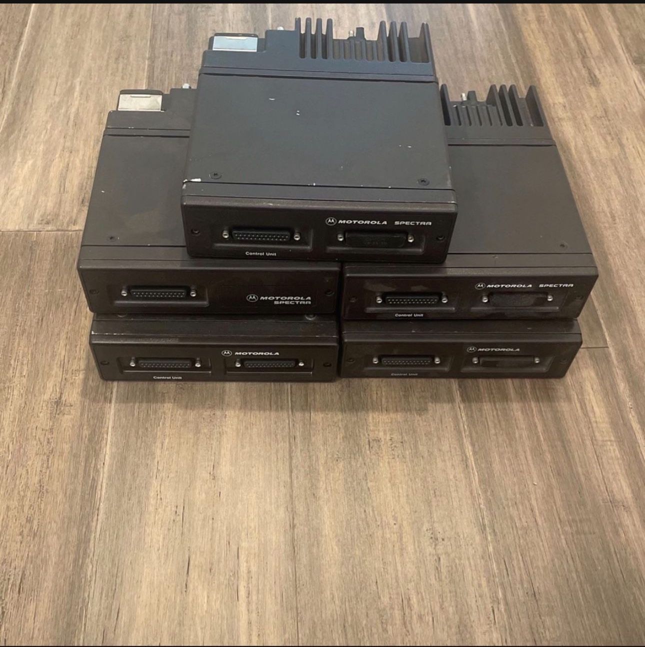 Lot Of 5 Pieces Motorola Spectra d37kma7ja5dk D37kga5jb5fk Two Way Radio Tested