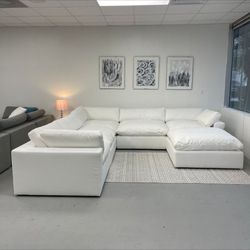 White Sectional With Ottoman§§§§§ Same Day Delivery 🚚 