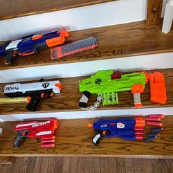 Set Of Nerf Guns 