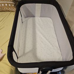 Infant Bassinet Side Sleeper