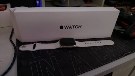 Apple Watch SE (Gen 2)