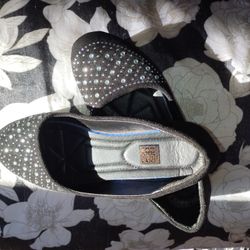 Women's Black Slip-On Flats Size 8.5