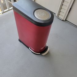 Palm Restaurant  Dual Trash Bin