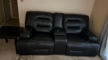 Preston dual motor high-quality leather theater loveseat with center council