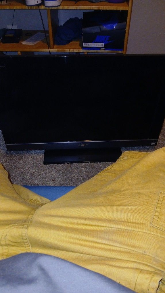 32 Inch TV