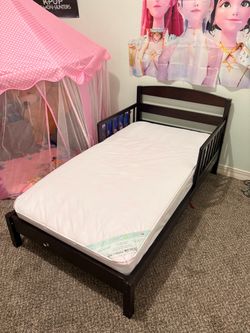Toddler bed and mattress