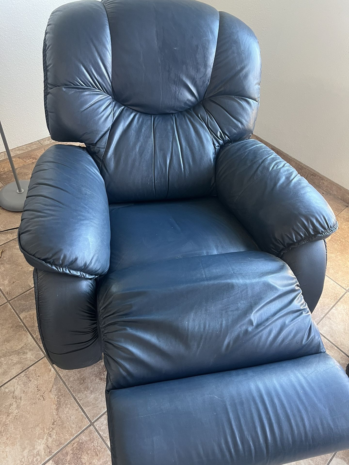 Dallas Cowboys Recliner for Sale in Apple Valley, CA - OfferUp