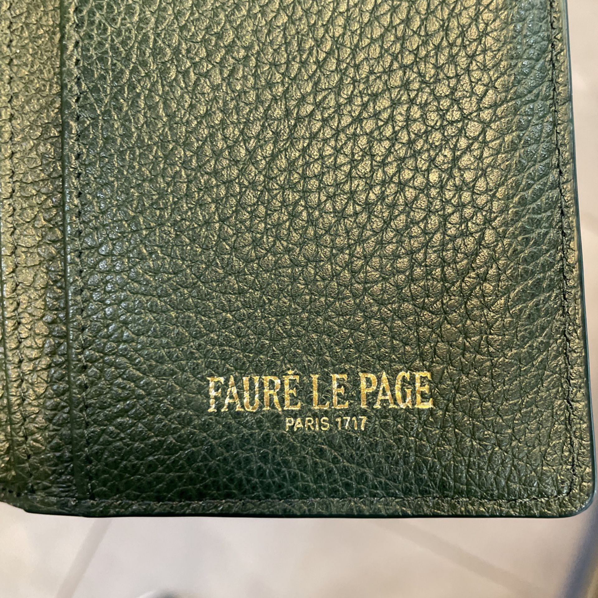 Fauré Le Page Etendard 8cc Wallet