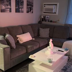 Couch For Sale Must Go By 11/28 Am 500 OBO