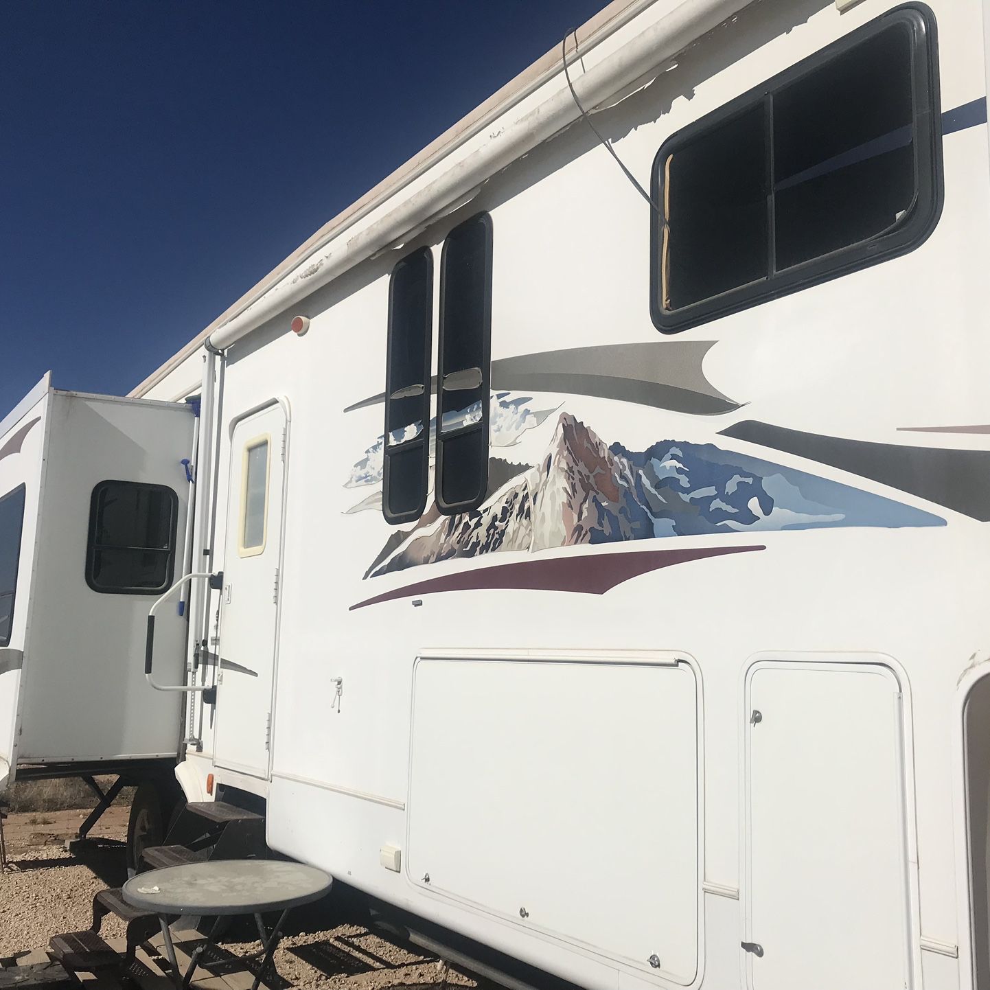 5th Wheel Trailer