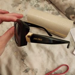 New AUTHENTIC JIMMY CHOO SUNGLASSES with Case And Cleaning Cloth****authentic