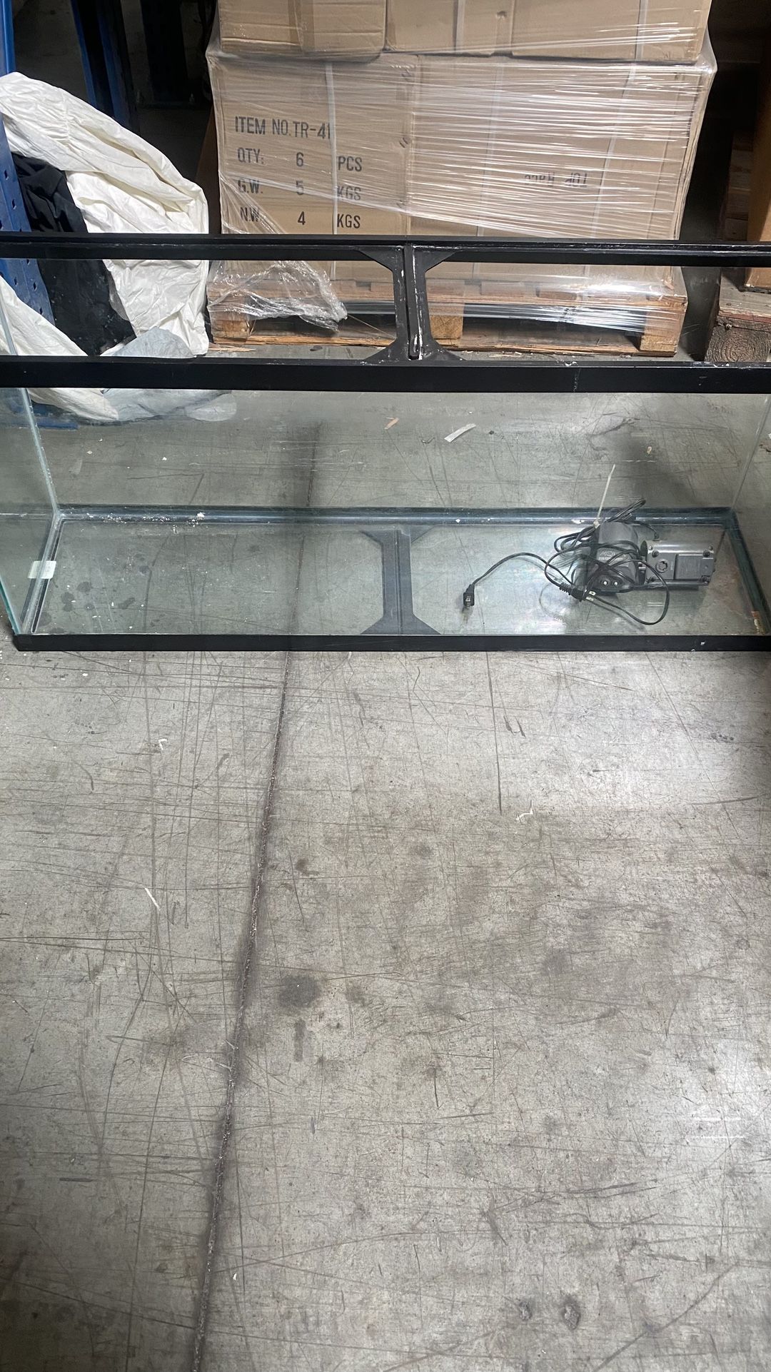 Fish Tank/ Aquarium
