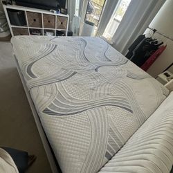 Novaform King Size Mattress w/ Frame
