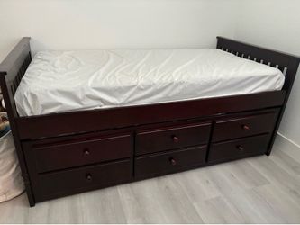 trundle bed