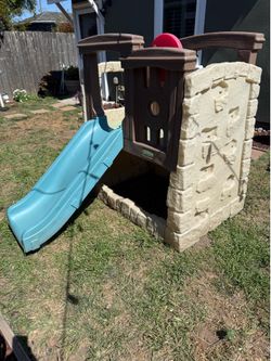 Children’s Outdoor Playhouse with Slide