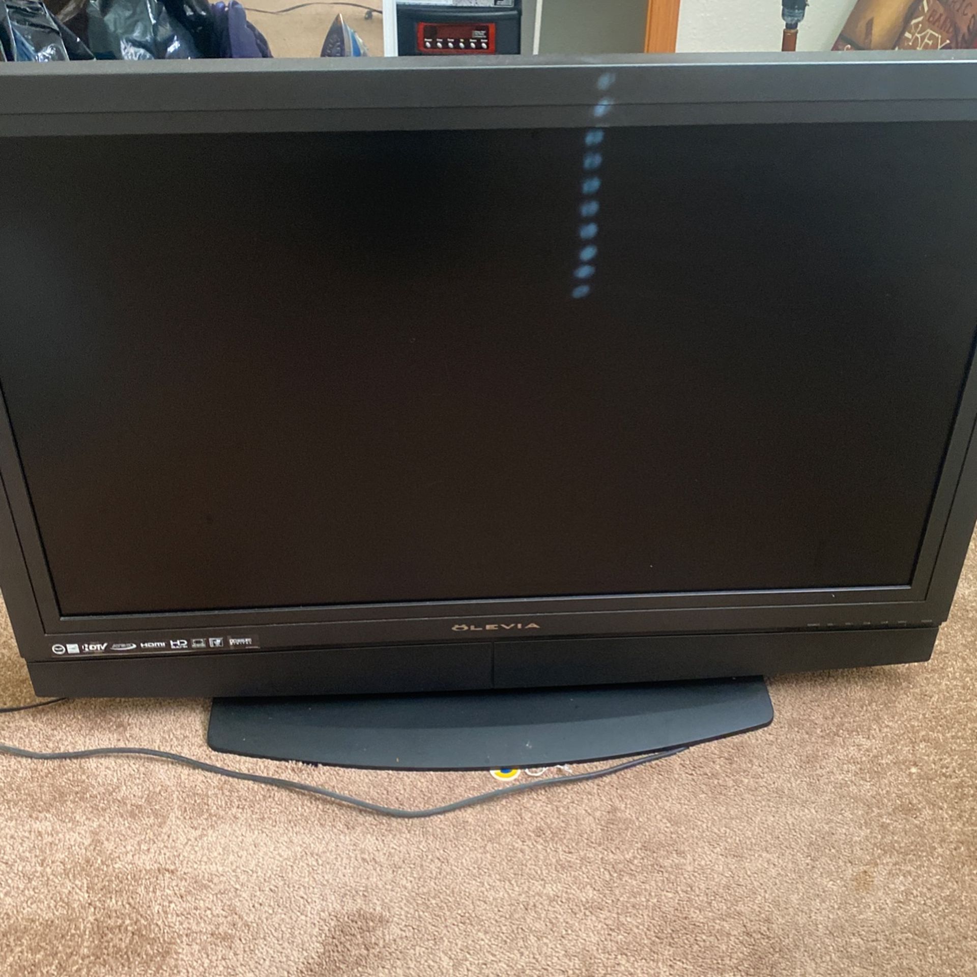 43 Inch Olevia TV