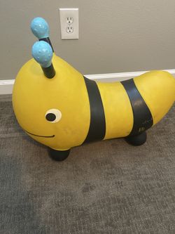 Bouncer bee