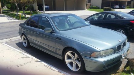 2003 BMW 525i