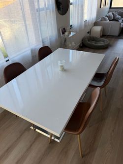 Table + Chairs