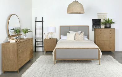 4 Piece Bedroom Set Include Queen Bed, Dresser, Mirror, 1 Nightstand…Optional Chest and sizes can be added