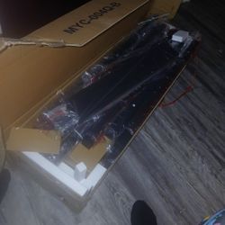 Queen SIZE  PILLOW TOP BED