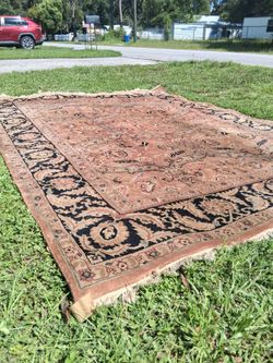 NICE LARGE 8 BY 10 WOOL AREA RUG