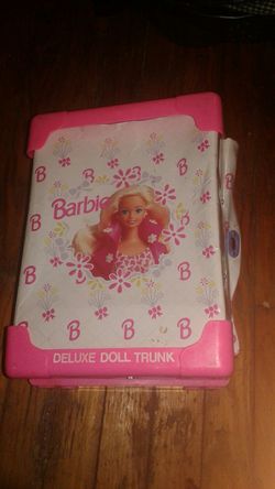 Deluxe barbie doll trunk