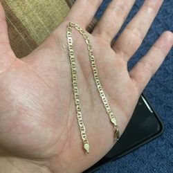 10k Bracelet 📲✅ Gold -NOT PLATED 