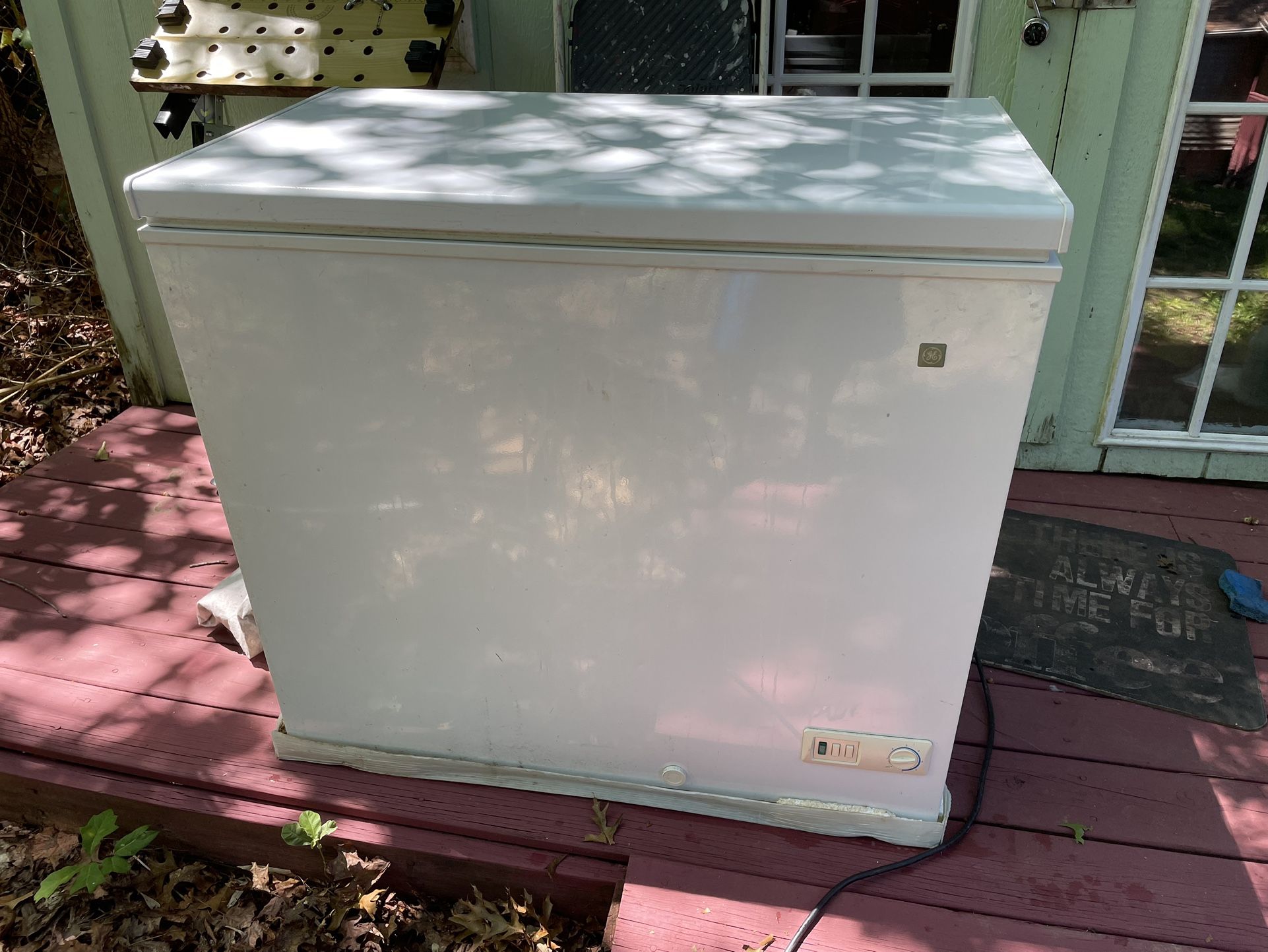 GE Chest Freezer