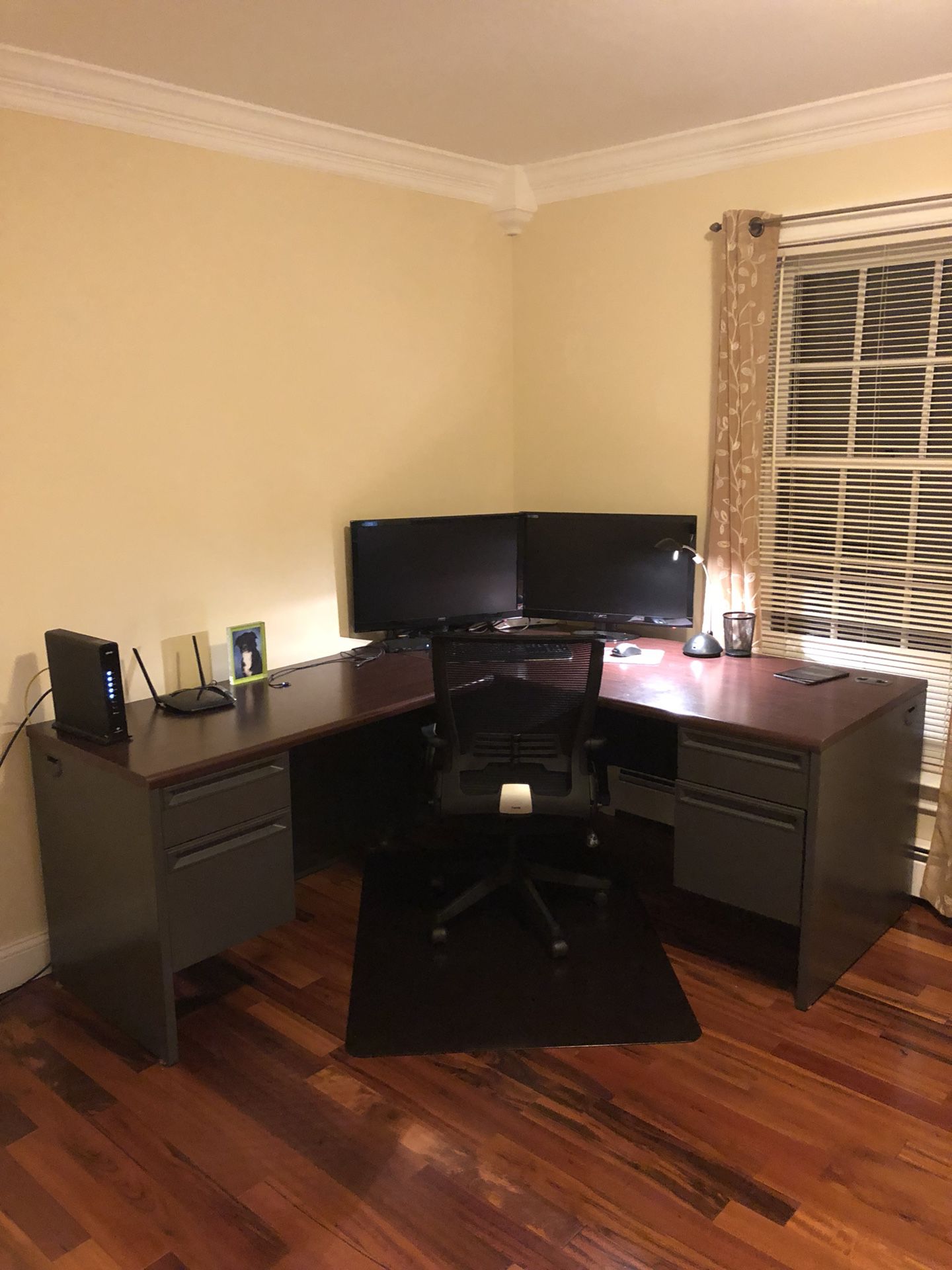 Beautiful cherry wood Corner office desk!